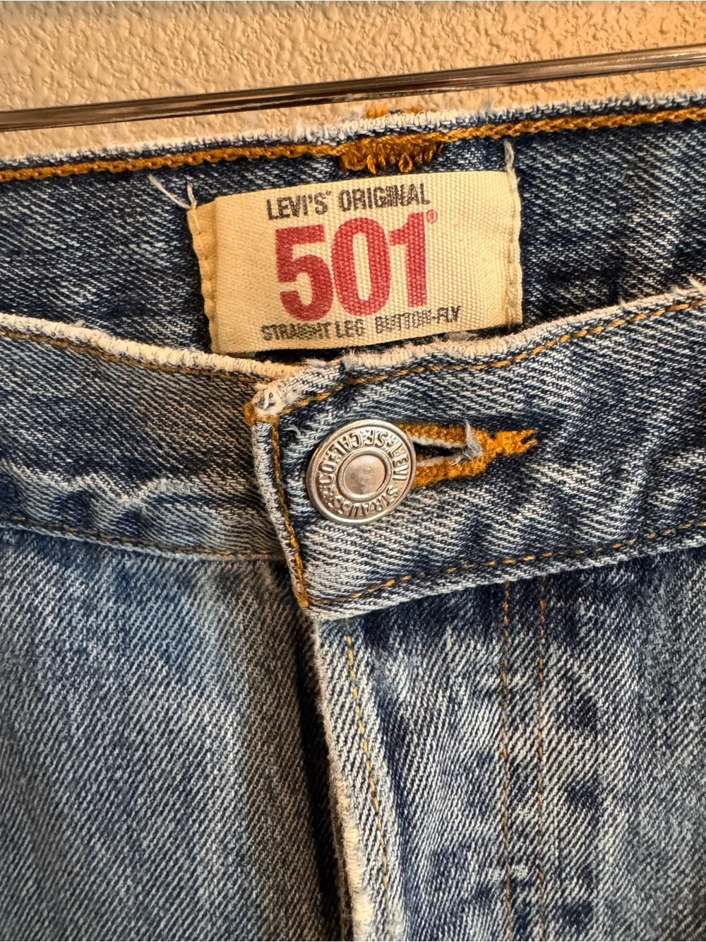 Levi's Men’s Vintage 90’s Straight Light Blue Jeans